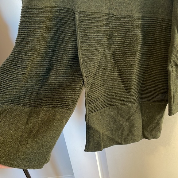 Lululemon cardigan - Picture 9 of 9